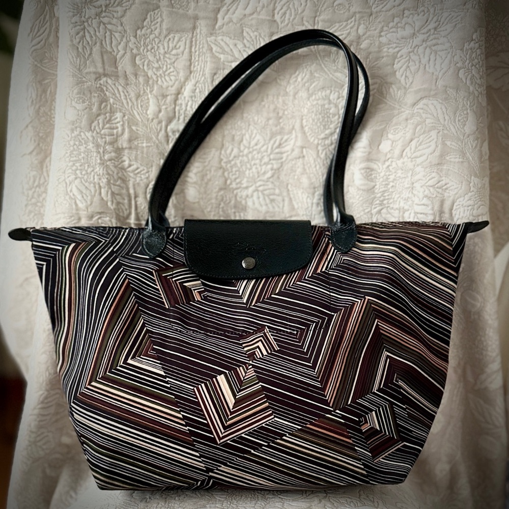 Longchamp Op Art Medium Shoulder Tote
